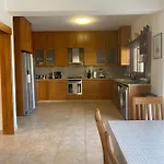 Βίλα Episkopi Villa, Luxury 4 Bedroom With Pool -