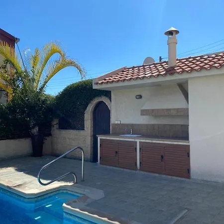 Episkopi Villa, Luxury 4 Bedroom With Pool - Willa