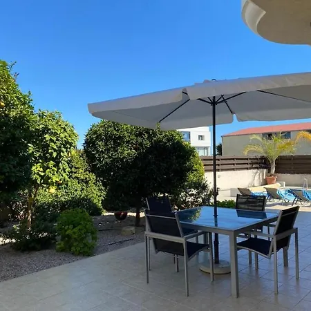 Episkopi Villa, Luxury 4 Bedroom With Pool - Limassol