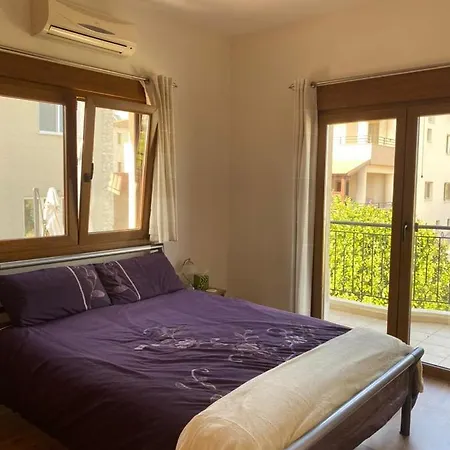 Willa Episkopi Villa, Luxury 4 Bedroom With Pool -