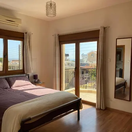 Willa Episkopi Villa, Luxury 4 Bedroom With Pool - Limassol